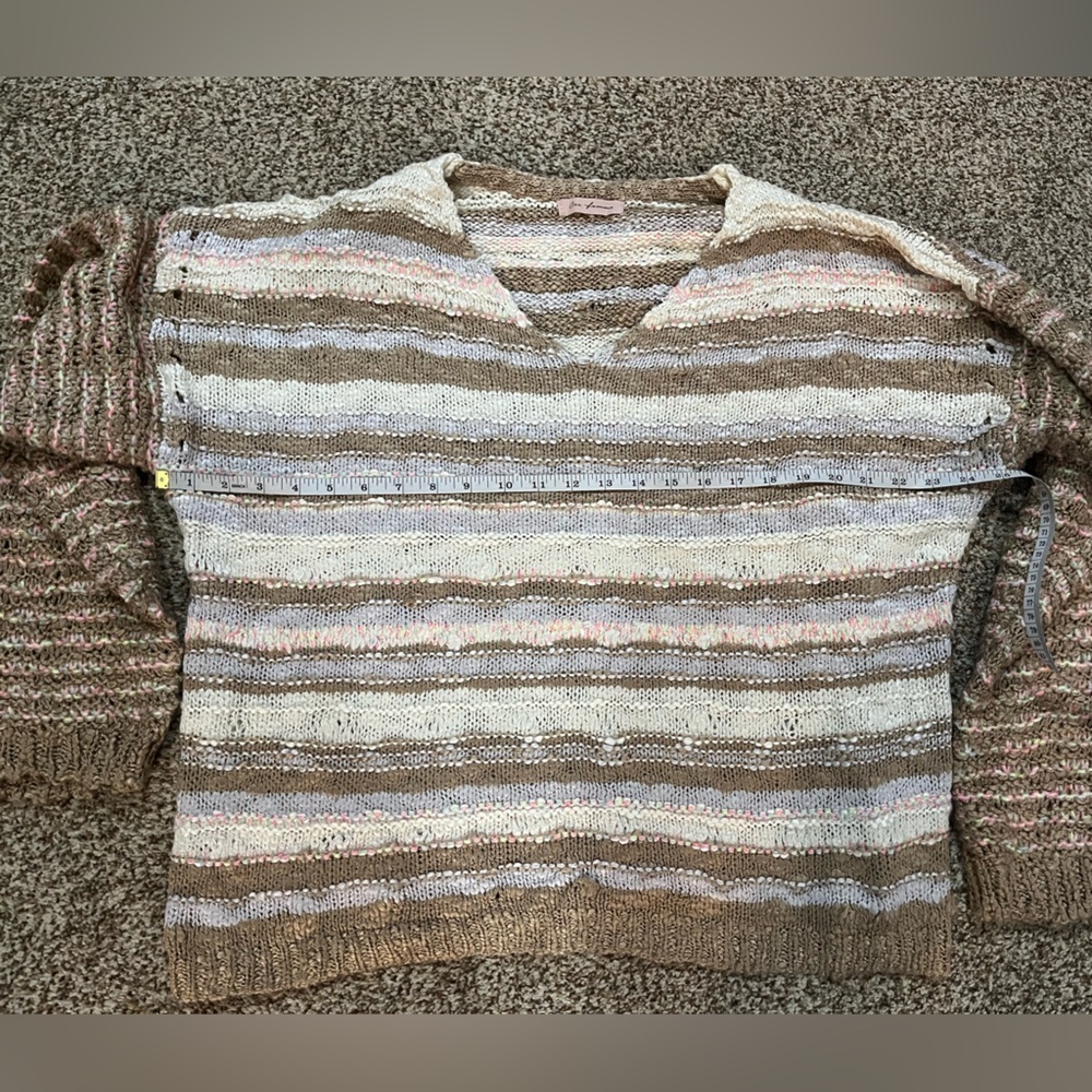 CES FEMME V NECK MULTI-COLOR THREAD
MIXED SWEATER NEW - Picture 12 of 13